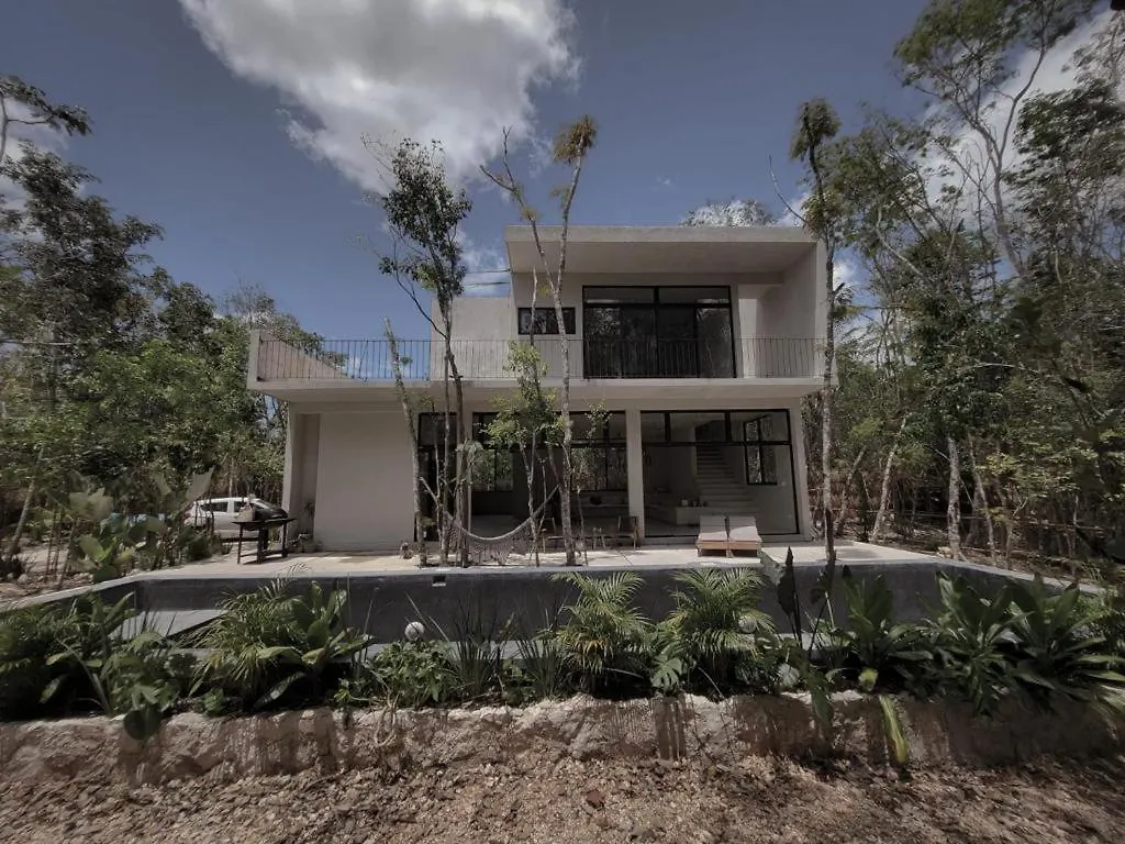 Hermosa Casa Con Piscina Privada トゥルム